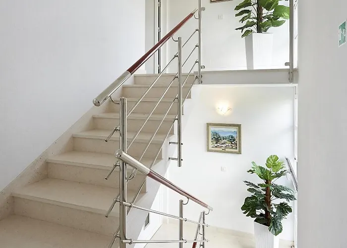 Appartement Mavarstica 17803d *