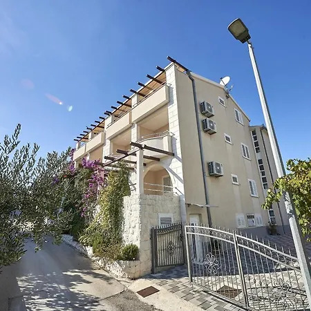 Mavarstica 17803d Apartman Trogir